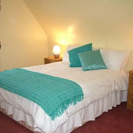 Quarry Ridge 3* Карлоу